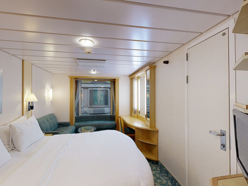 Connecting Promenade Interior